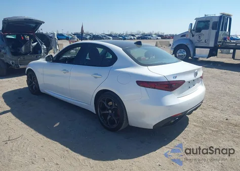 2017 Alfa Romeo Giulia Ti Awd z USA, uszkodzony, nr VIN ZARFAEEN7H7562172